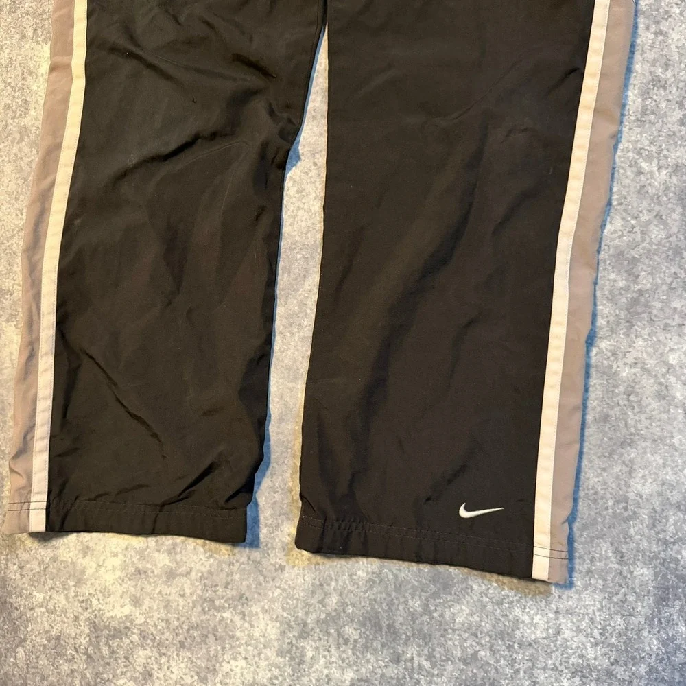 Nike kids black